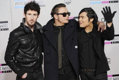 Metro Station Announce New EP + Release New Song