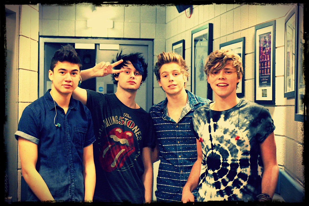 5 Seconds of Summer Perform “Don’t Stop” on Friday Download