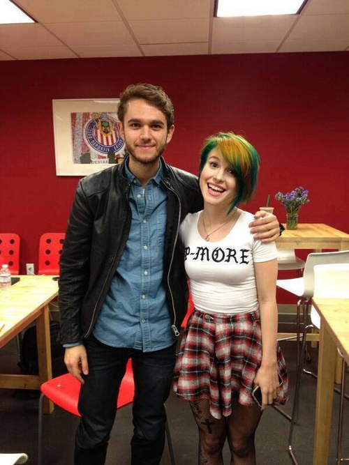 Zedd and Hayley Williams Win MTV Clubland VMA