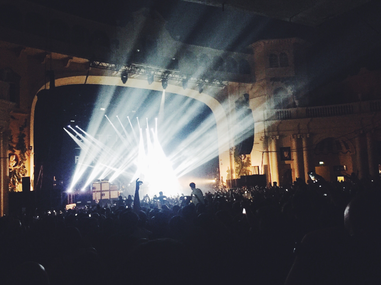 Live Review: Catfish and The Bottlemen Concert (11/7/2015)