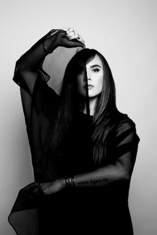 Louise Burns release new single “Pharaoh”