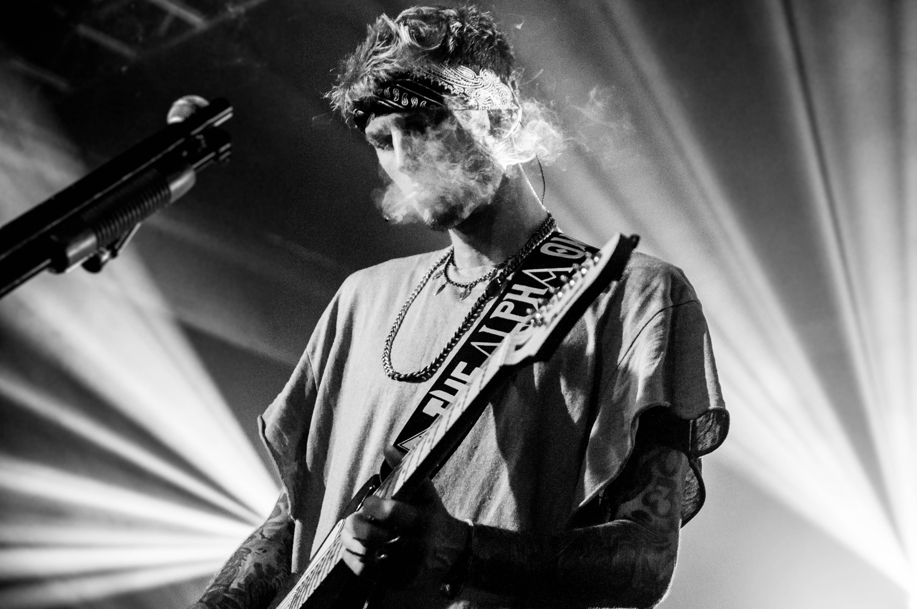 Machine Gun Kelly – Mod Sun // Seattle, WA 9.27.16