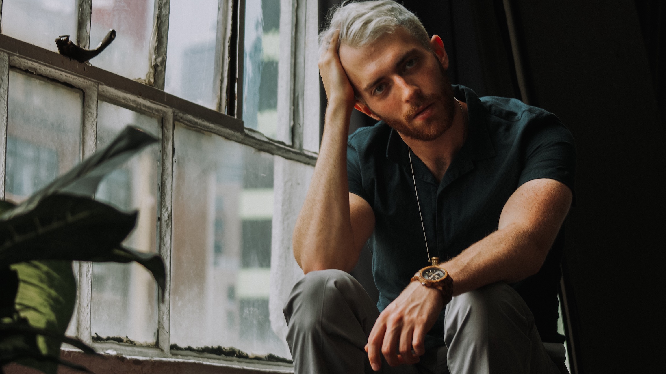 Jake Benjamin premieres new track “Bound To You”