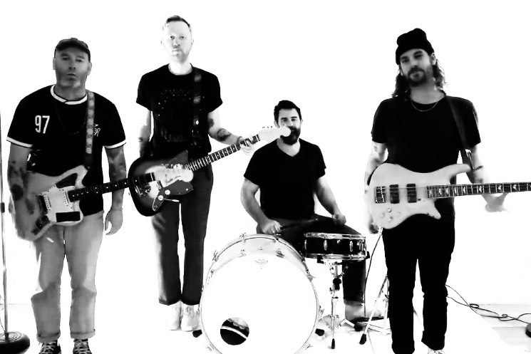 Jelly Kelly premieres their new single “Xerox Blood”